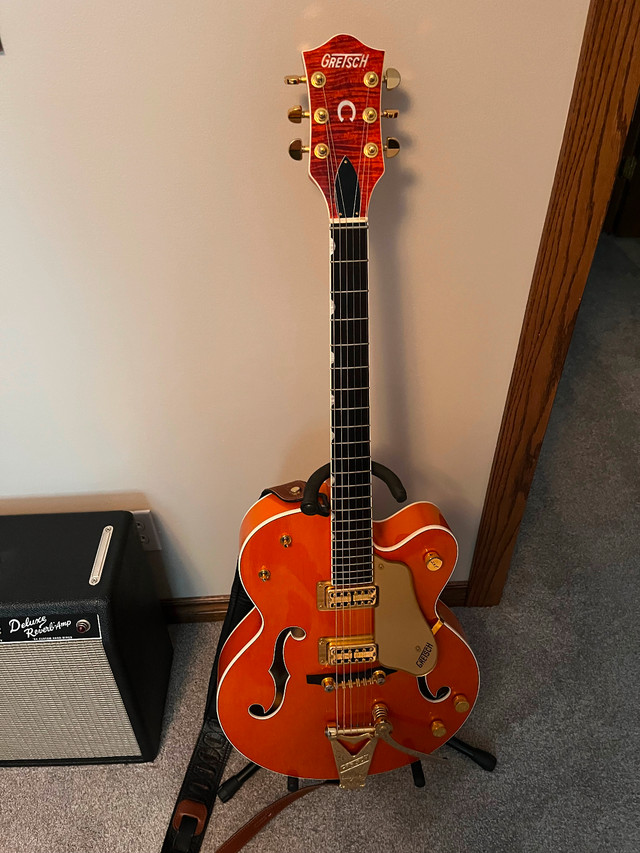 Gretsch 6120 in Guitars in Saskatoon - Image 2