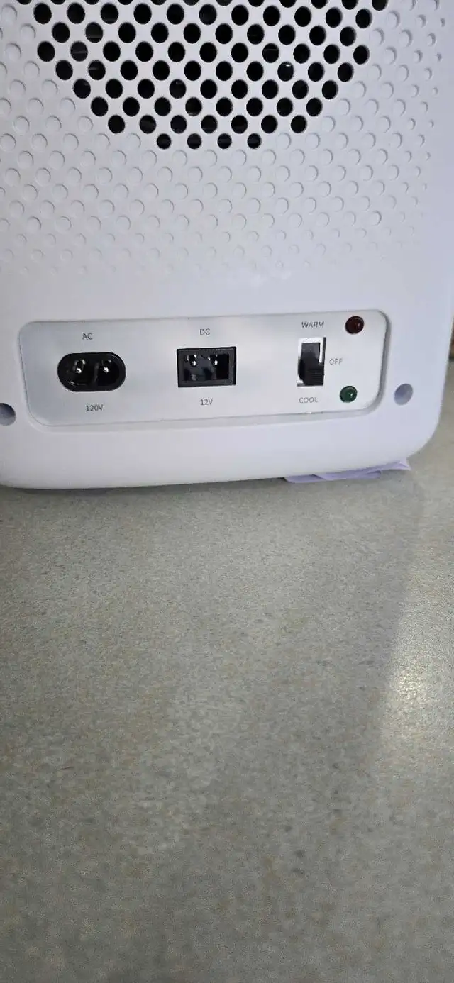 mini fridge  in Refrigerators in Kitchener / Waterloo - Image 4
