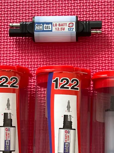 New Optimate TecMate 122 low battery status Charge NOW warning light plugs directly to battery tende...