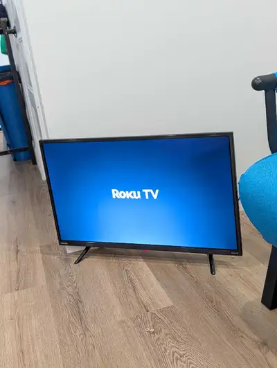 32" Roku TV $100 Located in St-Albert Ontario Delivery possible depending on location