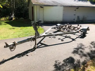 1996 Karavan boat trailer Good for 14 to 16 ft boats Use mostly in salt water so it has some rust sh...