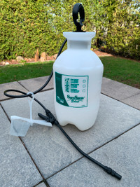 Sprayer for Insecticides, Herbicides and Fertilizers * Like new