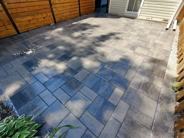 IRON LION CONTRACTING | INTERLOCKING, FENCING, SOD INSTALLATION63347533441027121