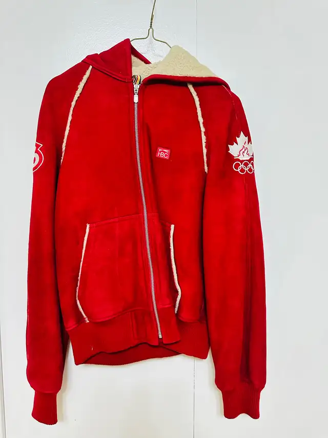 OLYMPIC JACKET 2006 TEAM CANADA HUDSONS BAY SHEEPSKIN SHEARLING in Men's in City of Toronto - Image 6