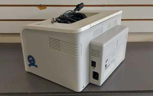 Samsung Mono Laser Printer ML-2010 with toner cartridge  in Printers, Scanners & Fax in City of Toronto - Image 4