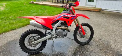Selling my 2024 CRF450RX - 6hrs on engine. Full break in maintenance has been performed. Hr meter re...