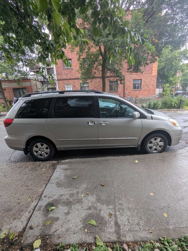 2005 Sienna