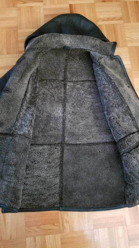 Winter genuine sheepskin leather coat dans Femmes - Hauts et vêtements d'extérieur  à Ville de Montréal - Image 3
