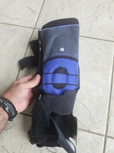 Used for 3 months during my acl injury. Right size. Size 3 Cost around 1200, selling for less than h...