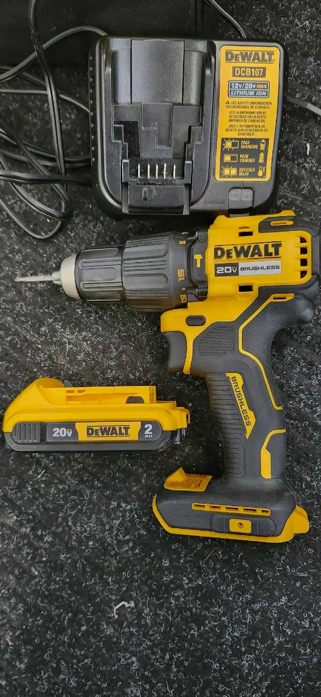 dewalt drill in Hand Tools in Calgary - Image 3