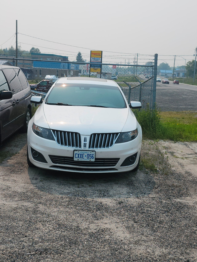 2011 lincoln mks in Cars & Trucks in Kenora - Image 2