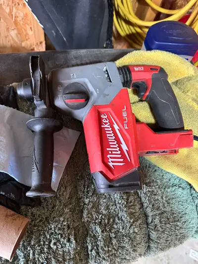 Milwaukee 1” rated rotary hammer drill, View more