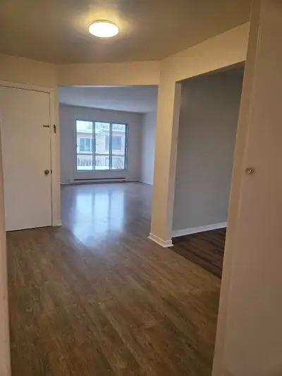 Welcome to this spacious 5 1/2 apartment in Montréal, complete with 2 private parking spots and stor...