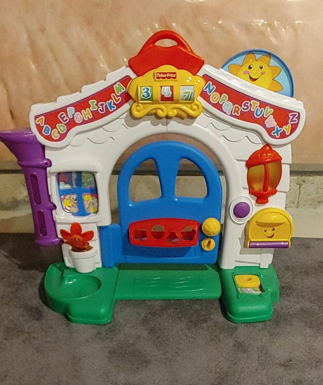 FISHER PRICE HOUSE in Toys & Games in Mississauga / Peel Region - Image 2