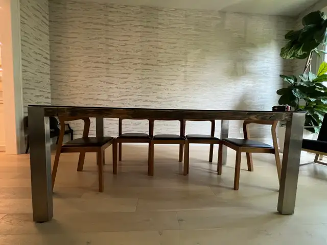 Reclaimed wood dining room table in Dining Tables & Sets in City of Toronto - Image 3
