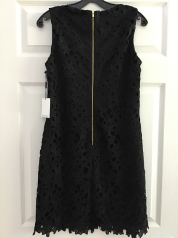 Black textured CALVIN KLEIN dress size 4 in Women's - Dresses & Skirts in Ottawa - Image 4