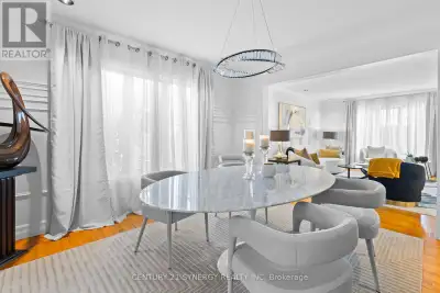 ITALIAN MARBLE DINING SET - MODERN CLASS WITH 5 CHAIRS TOP QUALITY - MOVING SALE 78" W X 47" D (cent...