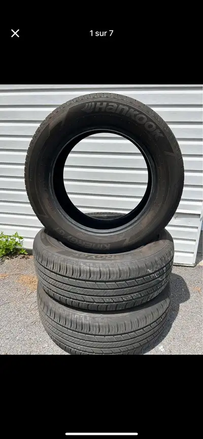 En excellente condition Comme neuf 235/60/R18 Servi à peine 3 mois Hankook kinergy GT ——> Seulement...