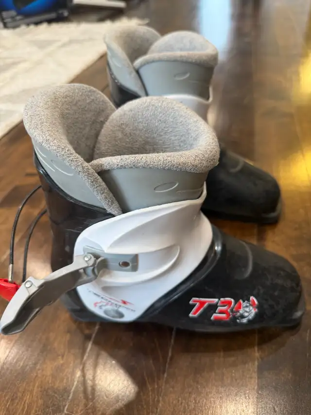 Bottes ski enfants 22.5 in Ski in Laval / North Shore - Image 2