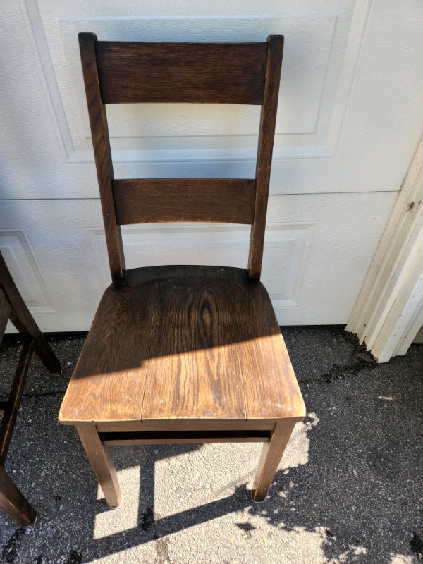 Antique oak chair Arts & Collectibles Prince Albert Kijiji
