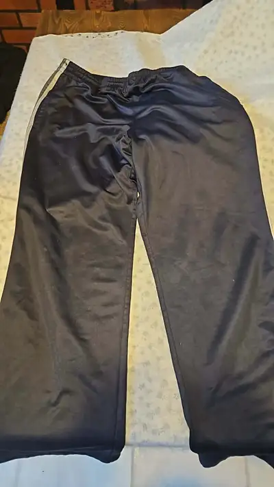 6 pantalons  athletic works pour homme, View more
