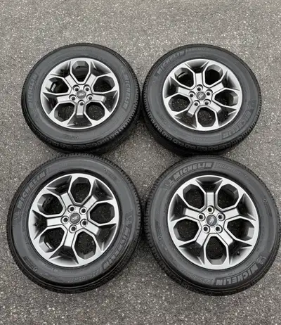 225/65/17 Michelin Premier LTX all season tires 80% tread left. No repair or damage, great tires. On...
