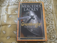 Gwenhwyfar - The White Spirit - Mercedes Lackey (medieval) (SF)