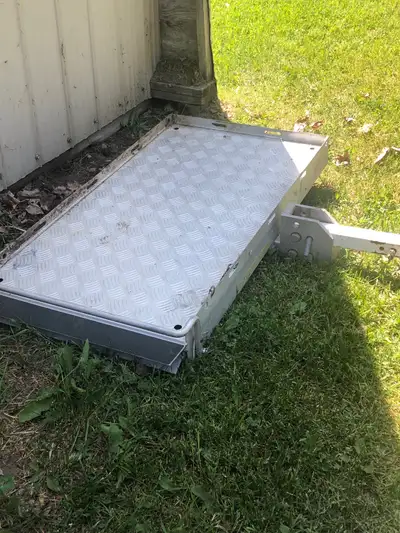 This used mobility scooter carrier is designed for easy transport of your scooter or wheelchair with...