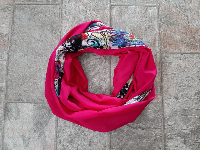 HANDMADE lightweight summer INFINITY scarf (pink w/pattern) in Women's - Dresses & Skirts in Fredericton