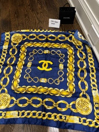 Chanel scarf. Authentic City of Toronto Toronto (GTA) Preview
