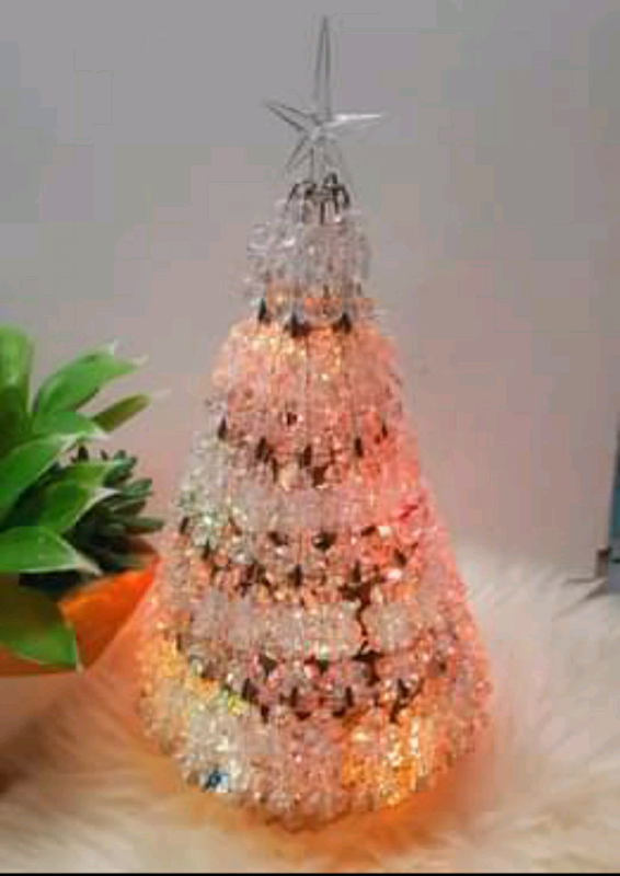 Vintage Folk Art Safety Pin Clear Star Beads Christmas Tree  in Arts & Collectibles in Ottawa - Image 2
