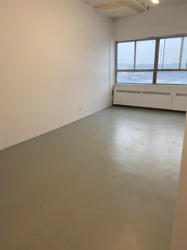 Studio for rent414910512922644483