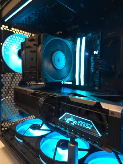 4K/AI WORKSTATION -RTX 5090 - Ryzen 9950X3D - 64GB RAM - 2TB SSD, View more