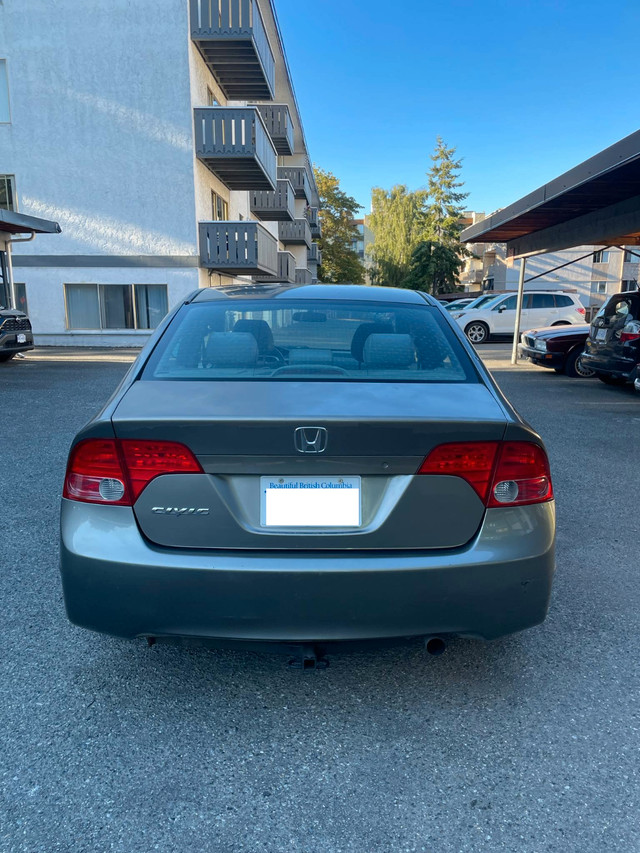 2007 Honda Civic DX-G in Cars & Trucks in Victoria - Image 3