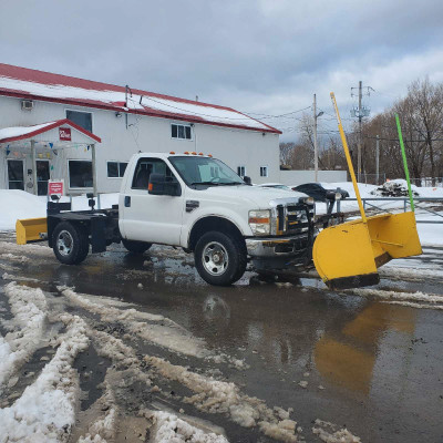 F-350 Ford 2008 Diesel avec deux grattes à neige plow