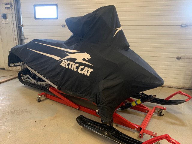 Arctic Cat Sled Cover in Snowmobiles Parts, Trailers & Accessories in North Bay - Image 2
