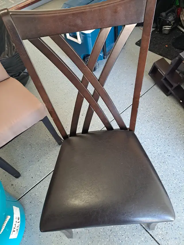 Slatted back.chair in Dining Tables & Sets in Kingston - Image 2