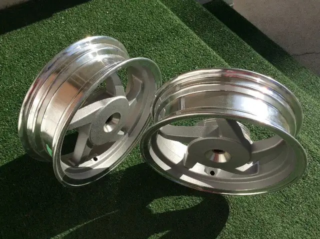 Motorcycle Scooter Wheels in Motorcycle Parts & Accessories in Calgary - Image 3