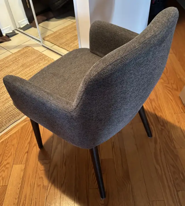 Dining Chairs525760332888821761