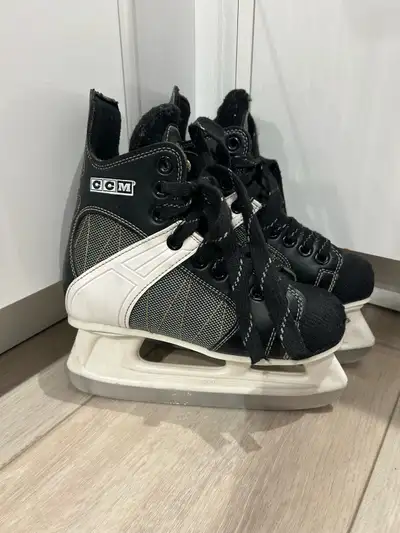Preowned CCM Intruder 55 Youth Size 2 Hockey Skates, View more