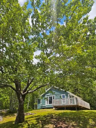 2 bed 1 bath Along country harbour river Message for more details!