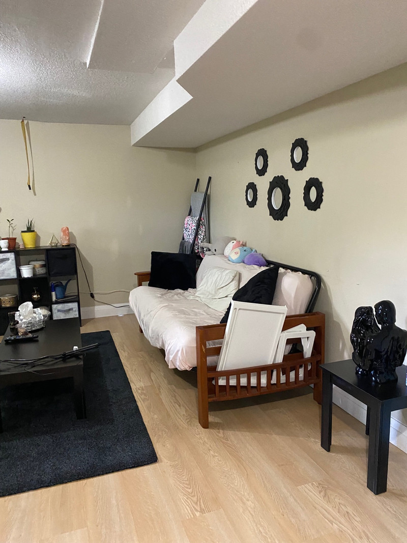 Open concept bachelor apartment Long Term Rentals Guelph Kijiji