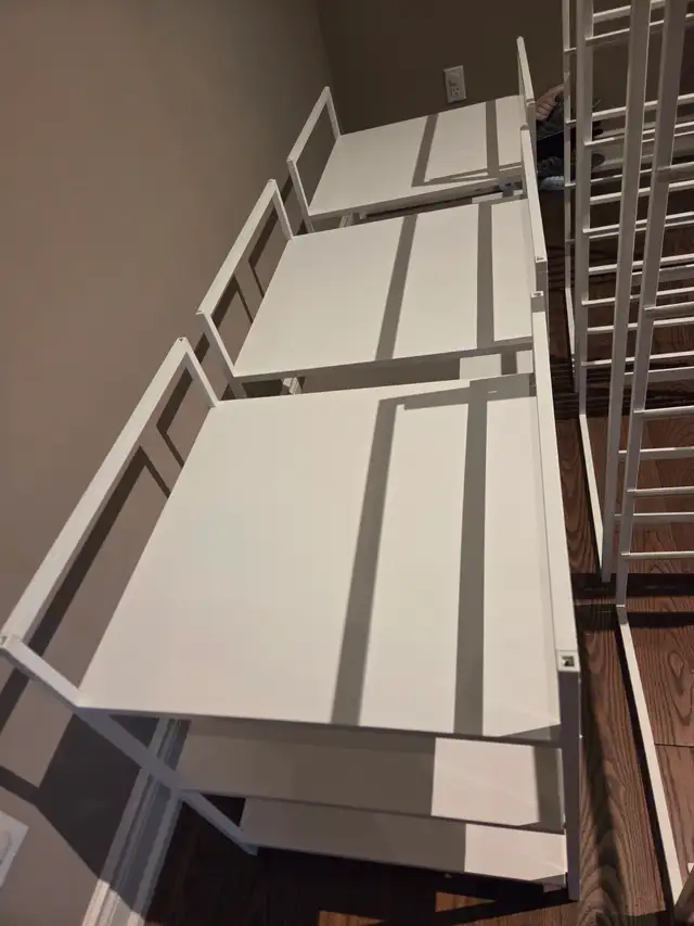 IKEA ELVARLI Modular Wardrobe System – White – 3 Units in Dressers & Wardrobes in Markham / York Region - Image 8