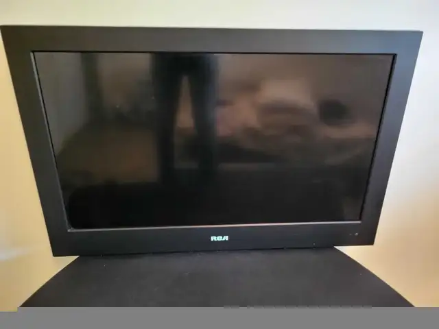 RCA 32" TV64877473891970122