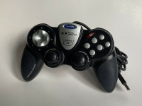 Saitek - P880 Dual Analog Gamepad PC Game Controller USB