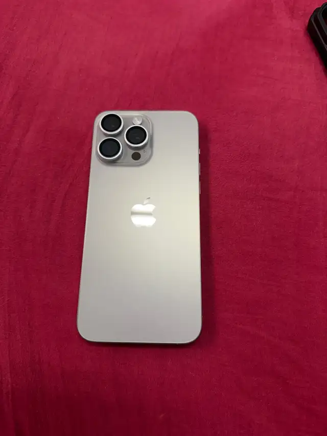 selling iPhone 15 pro max , Beats Studio buds and solo buds  in General Electronics in Mississauga / Peel Region - Image 4