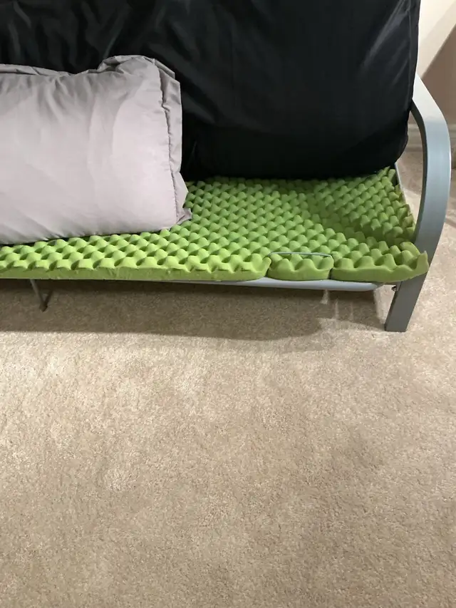 Futon with Sturdy Grey Metal Frame with Arm Rests in Couches & Futons in Owen Sound - Image 4