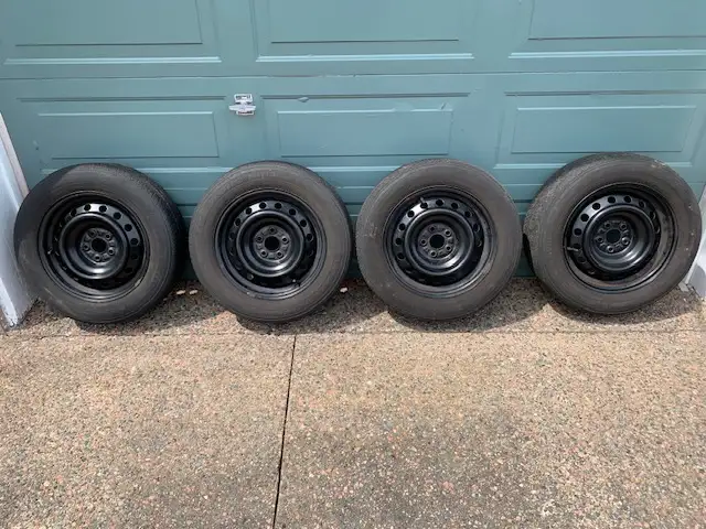 15" Steel Rims 185 65 R15 (set of 4 like new condition ) in Tires & Rims in City of Halifax - Image 2
