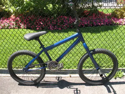 90'S BMX STYLE MONGOOSE-COASTER BRAKE BIKE., View more