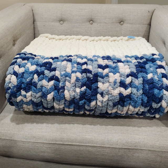 White and Blue Chunky Knit Blanket 45×50 in Home Décor & Accents in Cambridge - Image 3